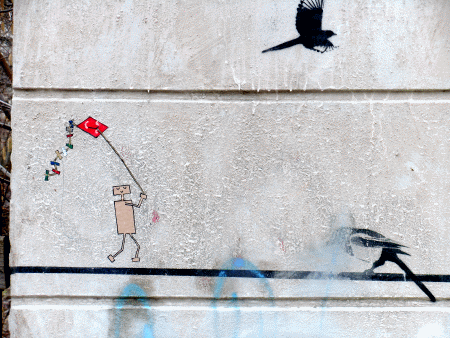 Street-Art: Flugdrachen mit Vögel
