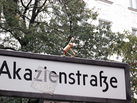 Street-Yogi: Parighasana
