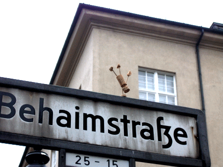 Street-Yogi: Eka Hasta Urdhva Vrksasana