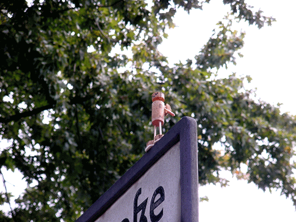 Street-Yogi: Tadasana (Variation)