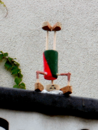 Bi-Color-Yogi: Sirsasana II