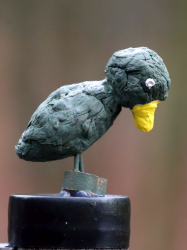 Kommt ein Vogel geflogen