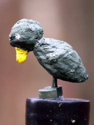 Kommt ein Vogel geflogen