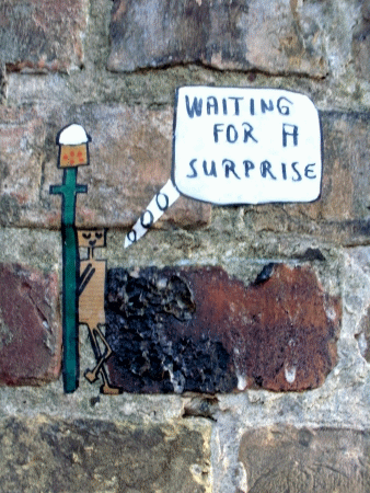 Street-Art: Waiting for a Surprise 2